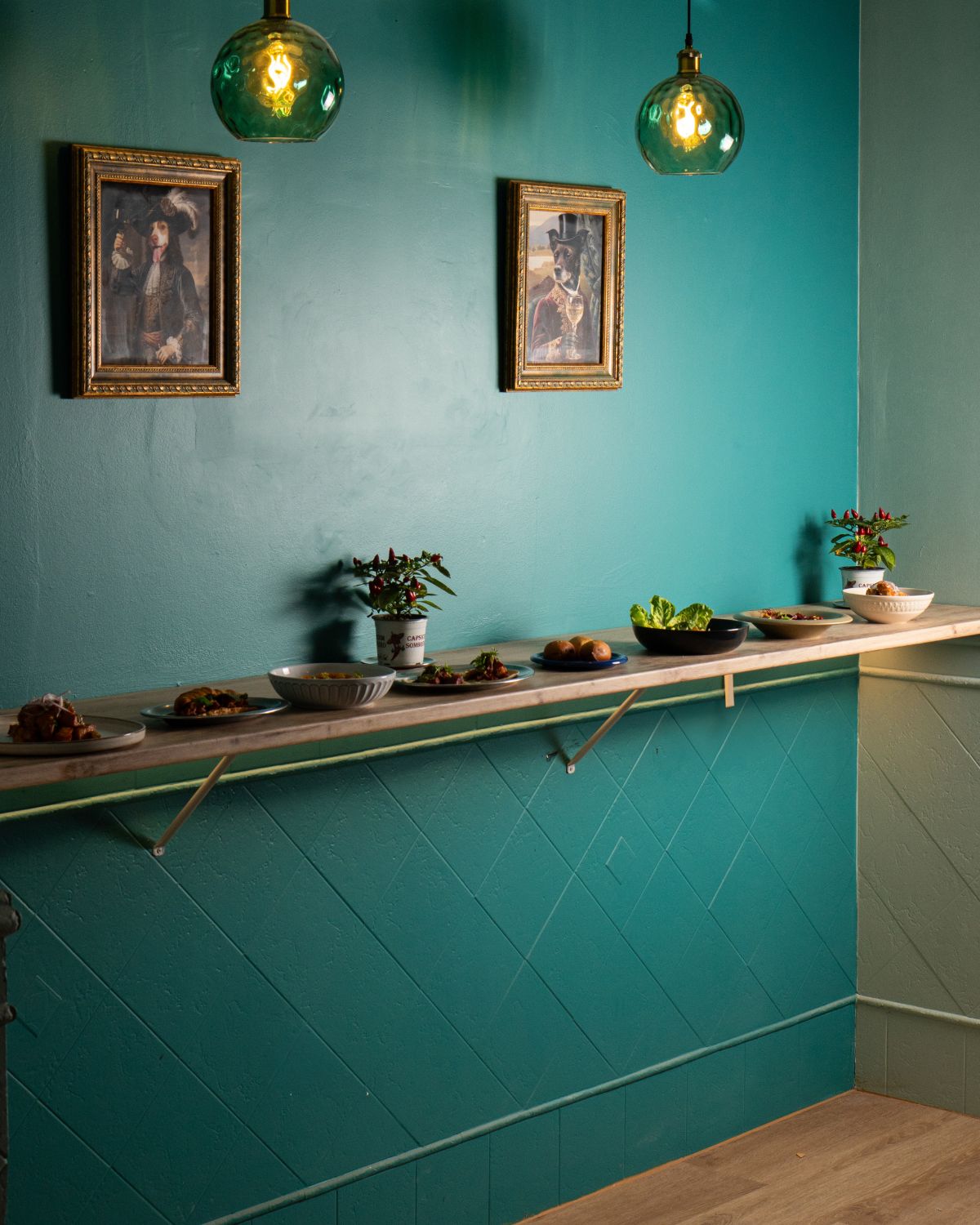 Detalle de mesa y decoración